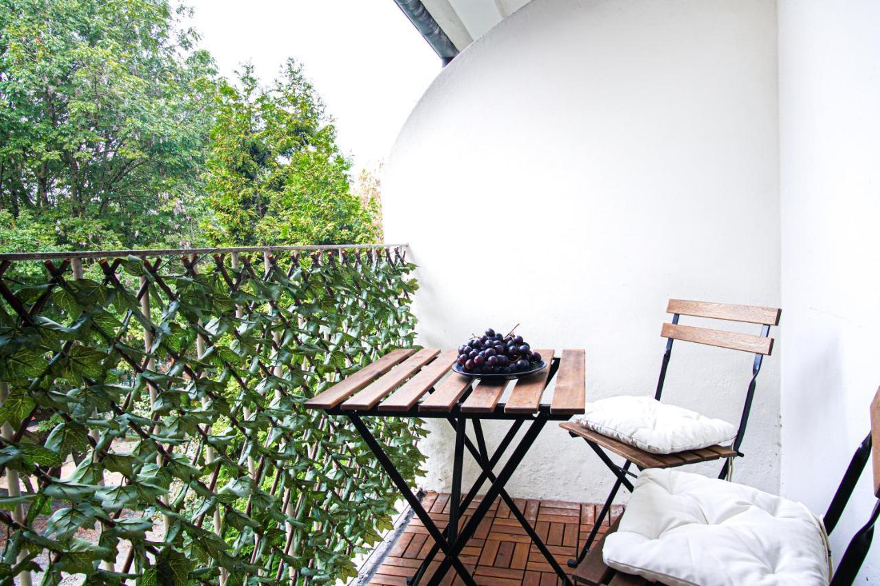 Apartment I Wi-Fi I Parkplatz I Balkon Essenfusion Bagian luar foto