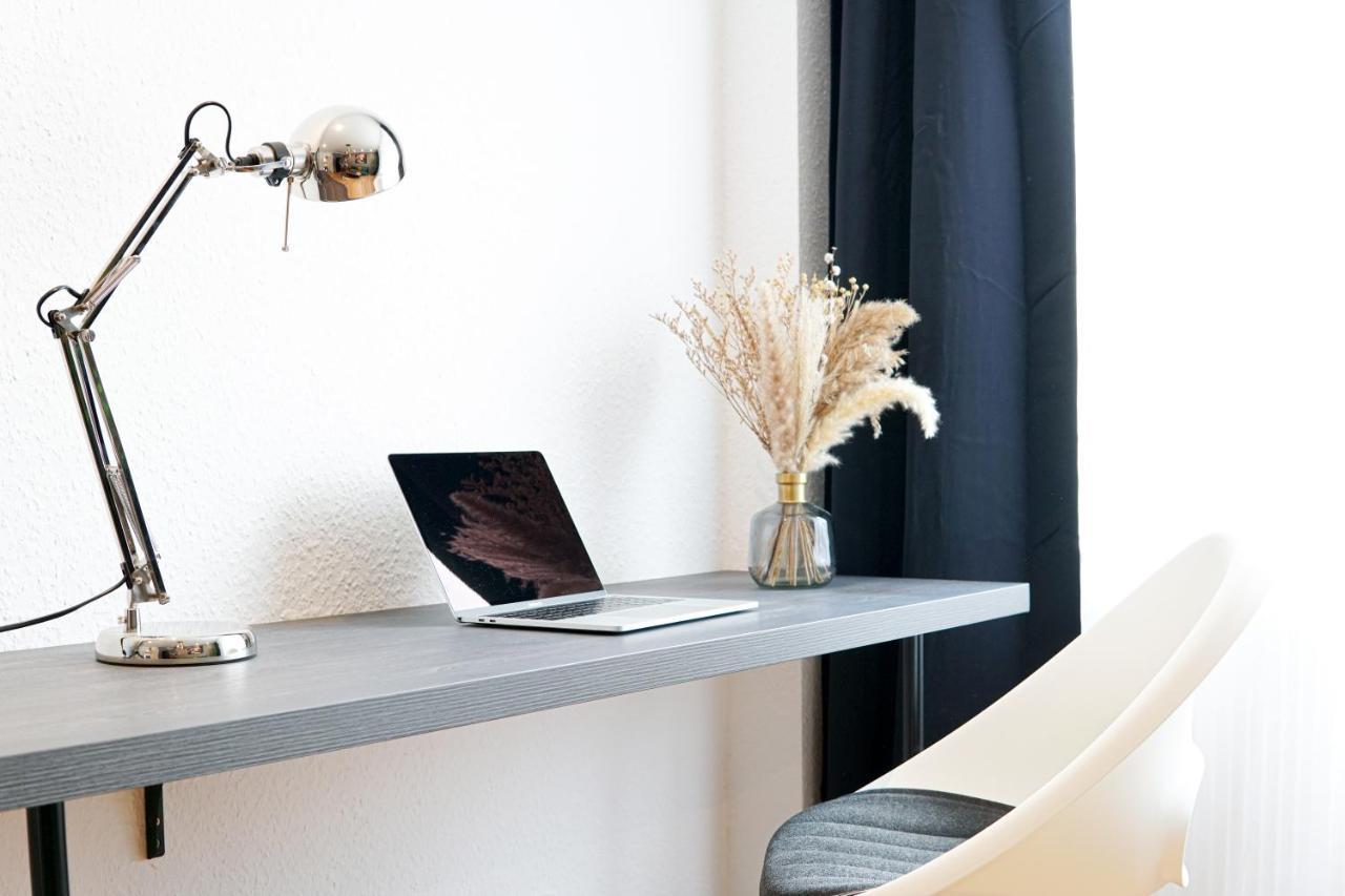 Apartment I Wi-Fi I Parkplatz I Balkon Essenfusion Bagian luar foto
